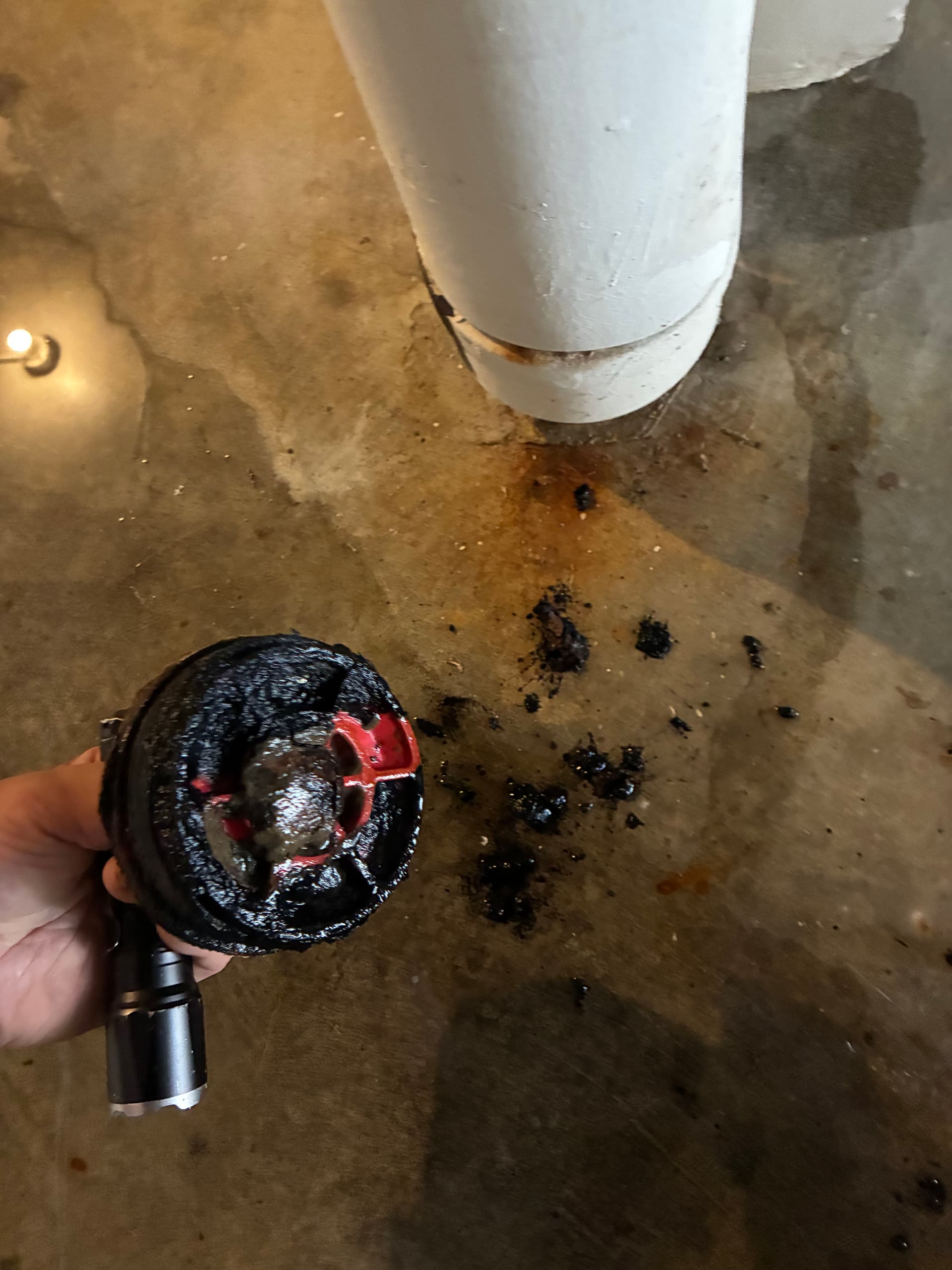 Gallery photos for What Rust and Sludge Buildup Actually Looks Like Inside Your Pipes: Image #1