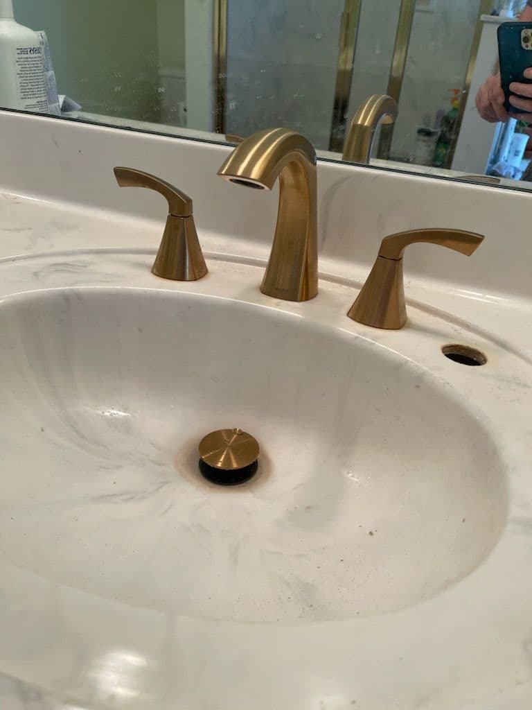 Gallery photos for Modern Faucet Upgrades Elevate Bathroom Style: Image #2