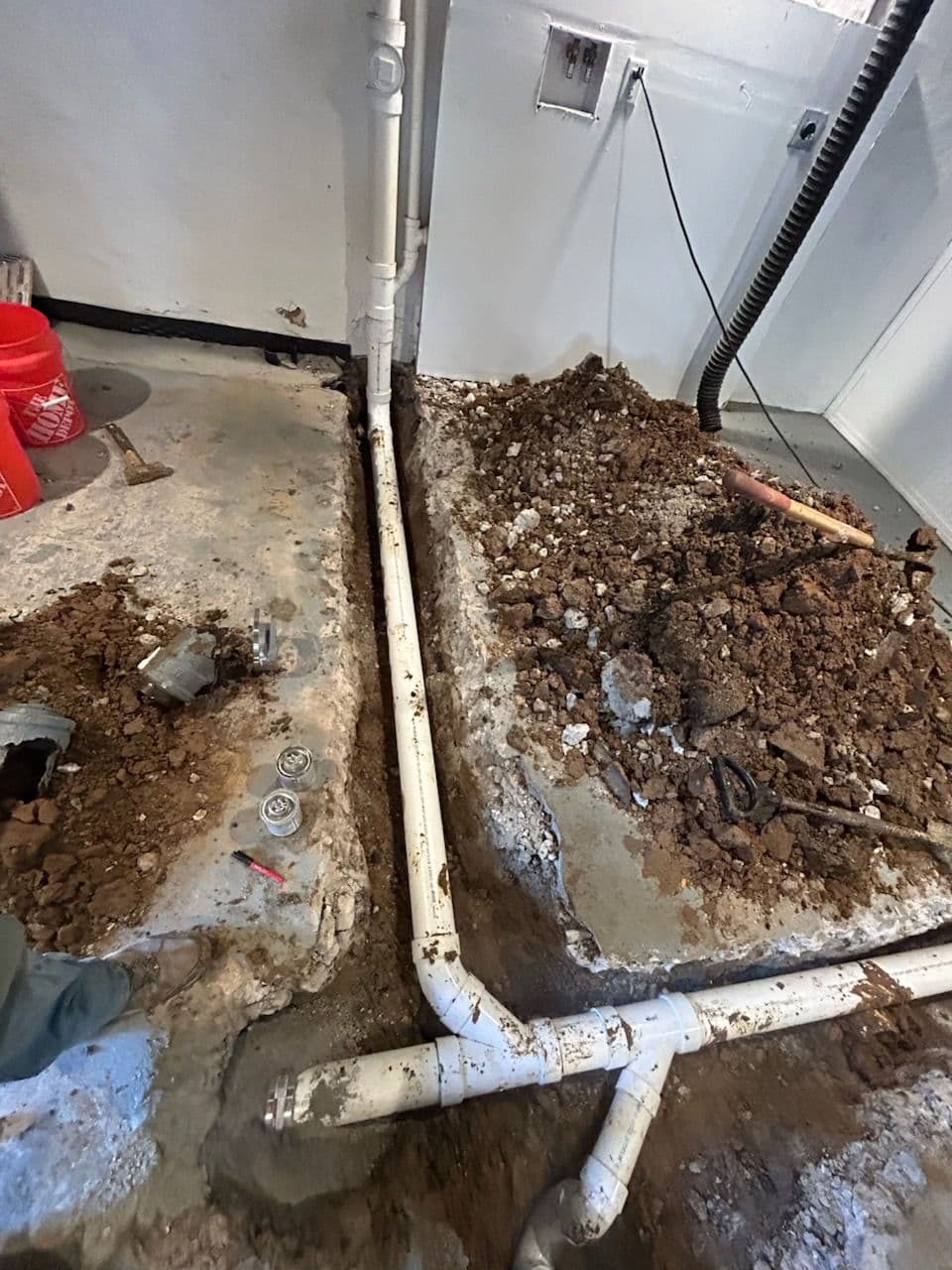 Gallery photos for Expert Indoor Sewer Line Installation: Image #1