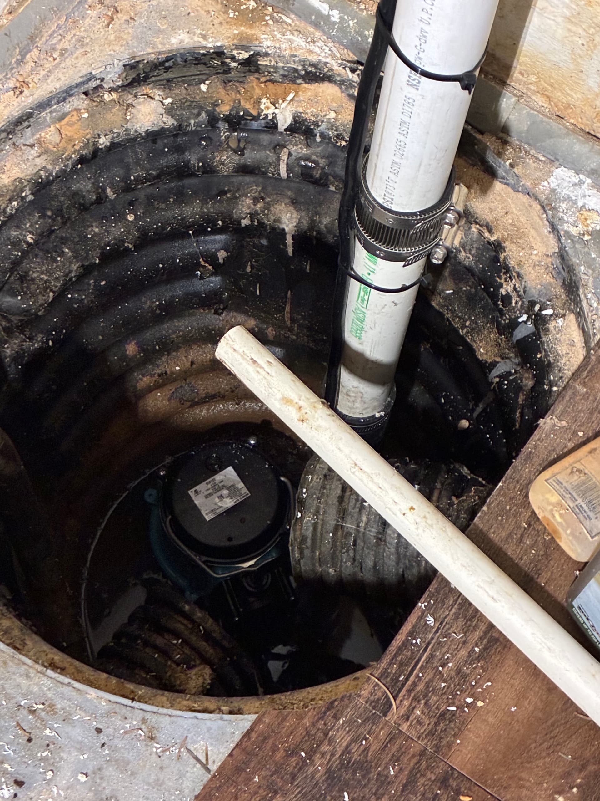 Gallery photos for Worn-Out Sump Pump Swapped for a New Little Giant: Image #1